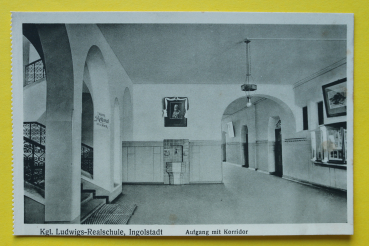 AK Ingolstadt / 1910-1920er Jahre / kgl. Ludwigs Realschule / Aufgang mit Korridor / Architektur Schule